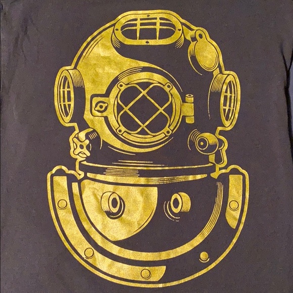 Nautical Razorback Tank - Picture 4 of 4